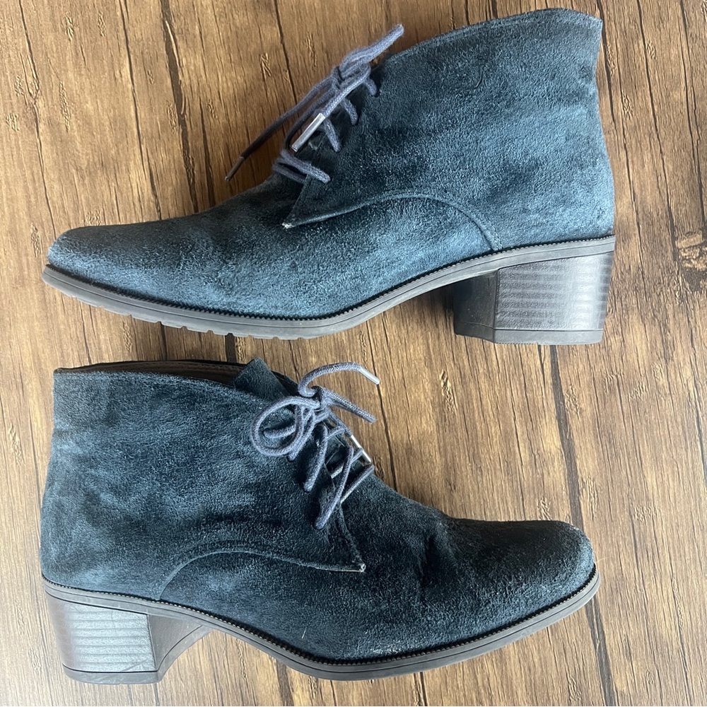 White‎ Mountain Navy Blue Suede Ankle Booties | Seneca Chukka Sz 8